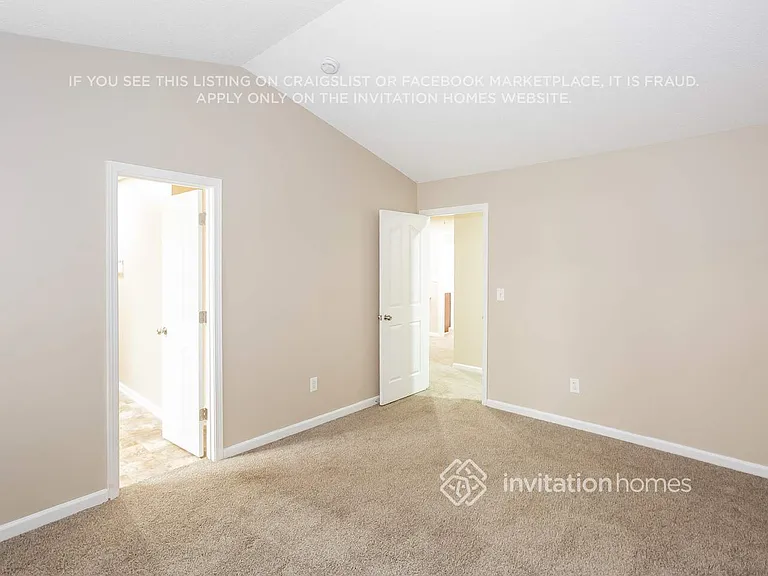 8138 Chatham Oaks Dr — Photo 9
