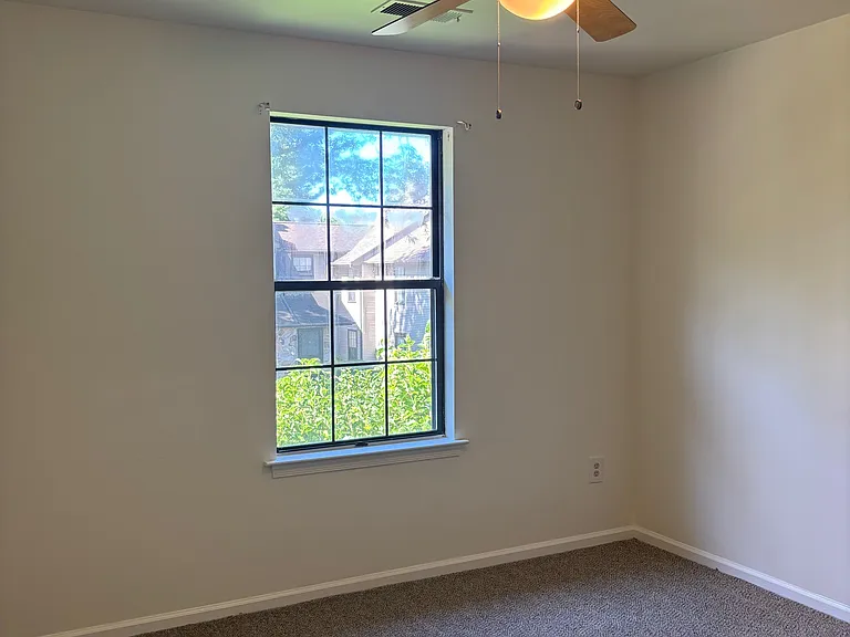 62 Basswood Ct — Photo 12