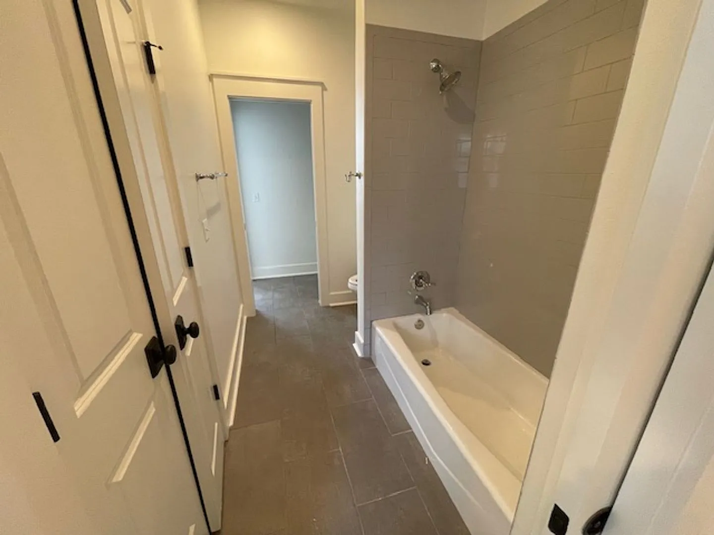 Intown Home in Braemore Park — Photo 4