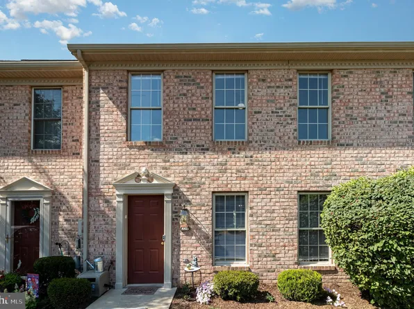 441 Stonehedge Ln, Mechanicsburg, PA 17055