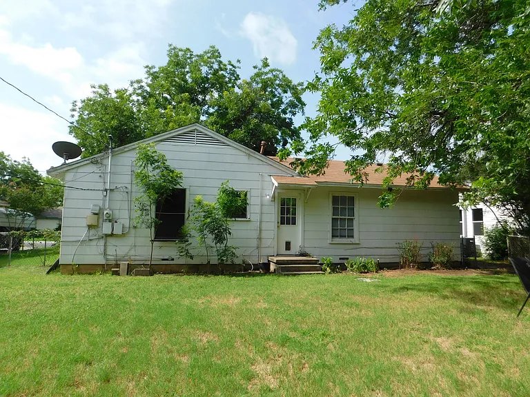 806 Cordell St — Photo 21
