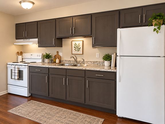 2nd image of 3823 Garrett Rd APT 302