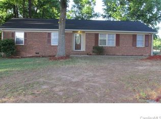 2589 Oxford Cir, Lancaster, SC 29720