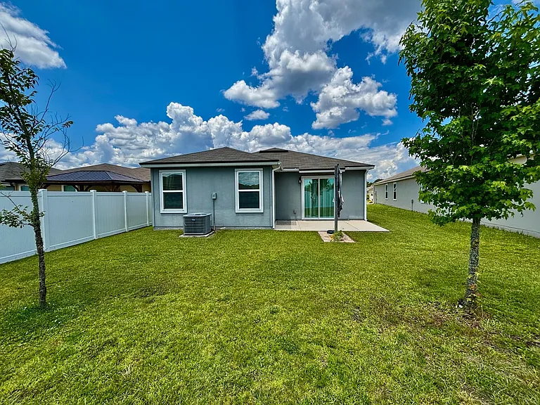 2427 Falling Star Ln — Photo 5