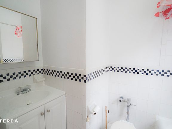5th image of 8020 Broadway APT 6L