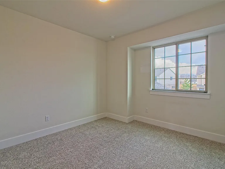 555 White Steppe Way — Photo 24