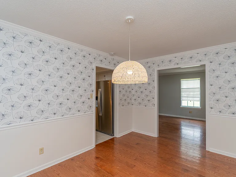 7830 Cove Ridge Dr — Photo 35