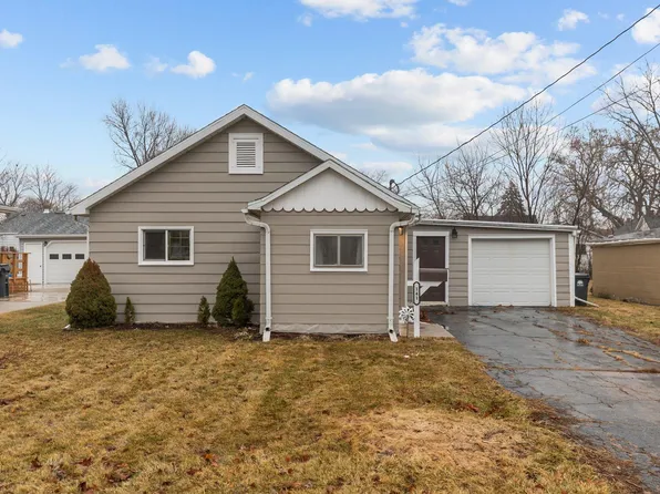 141 Plummer Ave, Neenah, WI 54956