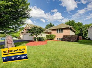 8122 Boulder Ridge Rd, Woodbury, MN 55125