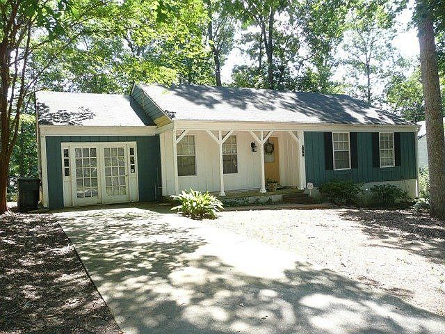 For Lease: 2023 Valley Ridge Ln, Duluth, GA 30096