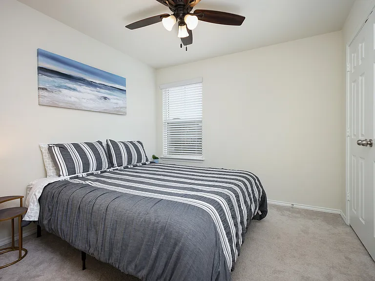7710 Ponderosa Pne — Photo 29