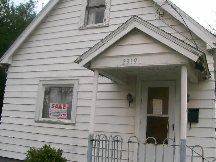 2319 Connecticut Ave photo 1
