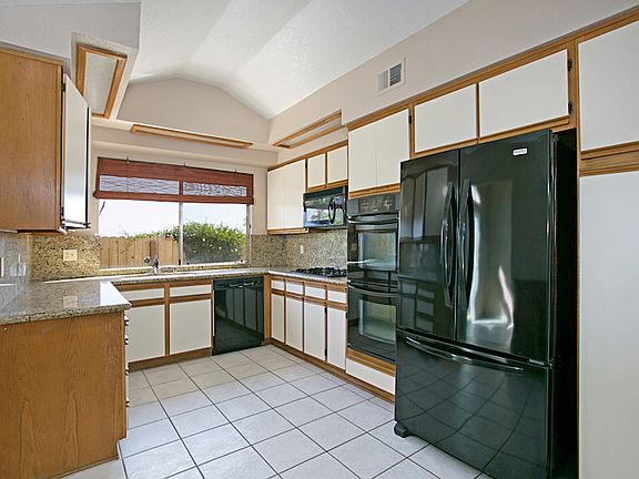 5th image of 1528 Madrid Dr