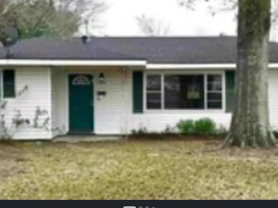 4212 Dean Ln