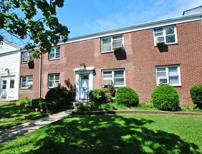 1st image of 21811 73rd Ave