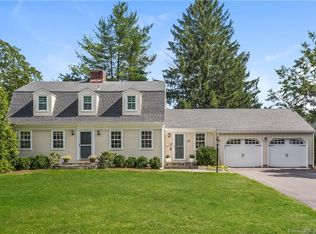 139 Southwood Dr, New Canaan, CT 06840