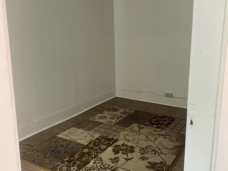 120 Main St. — Photo 11