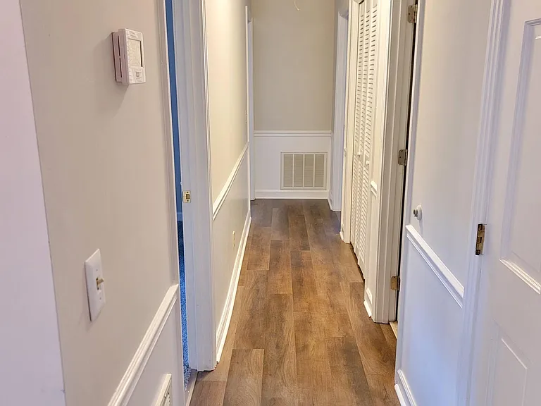 2628 Bellaire Dr — Photo 13