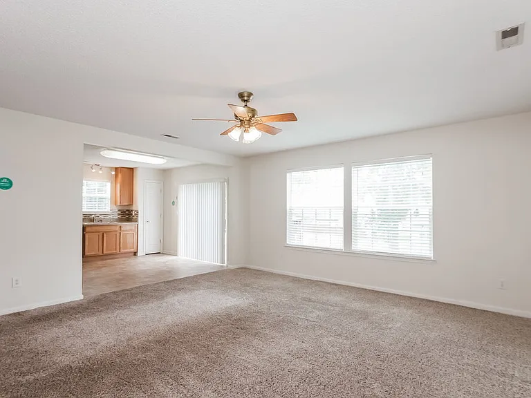 7945 Bristle Ln — Photo 4