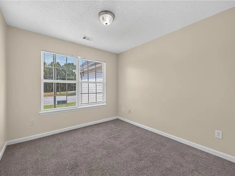 1471 Riverrock Trl — Photo 17