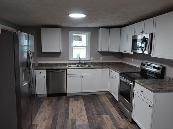 3rd image of 1120 Mill St