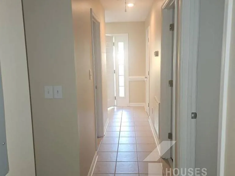 108 Forrest Dr — Photo 5
