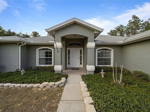 2nd image of 714 Marion Oaks Ln