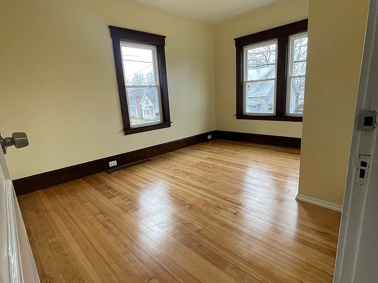 188 Beech St #1 — Photo 13