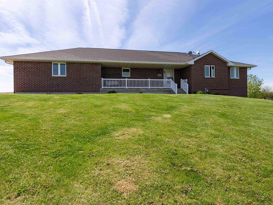 10163 Cypress Dr, Peosta, IA 52068 Zillow