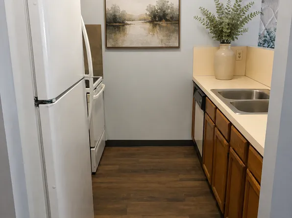 4724 S Creyts Rd APT 1, Lansing, MI 48917