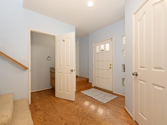 5th image of 1043 Mountain Oak Pl