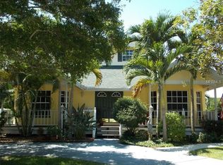 573 Dolphin Ave SE, Saint Petersburg, FL 33705