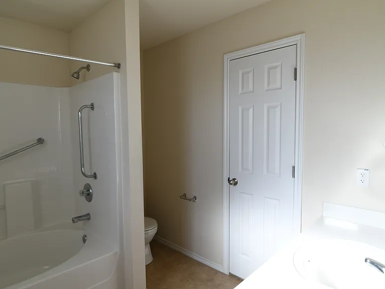 7207 Freedom Dr — Photo 14