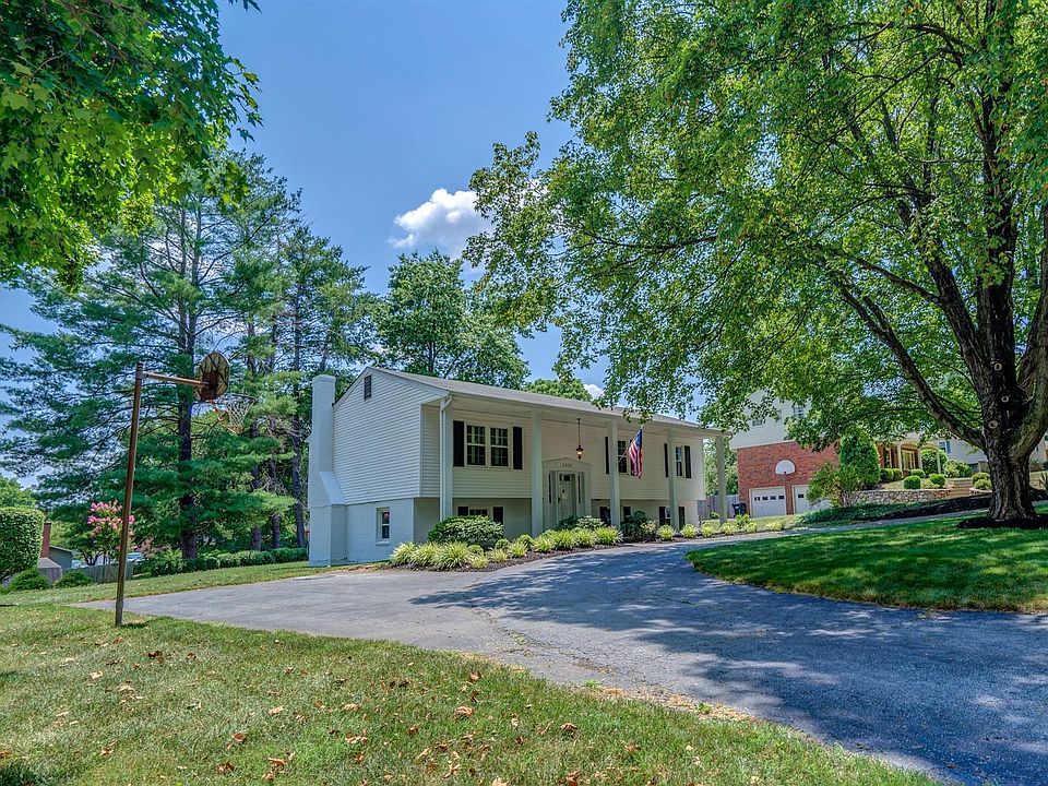1st image of 2406 Charing Cross Dr