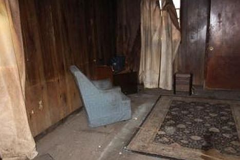 2nd image of 115 Bruce St
