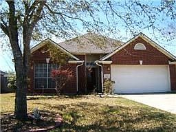 1st image of 111 Briarwood Ct