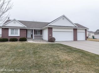 1600 SE Florence Dr, Waukee, IA 50263