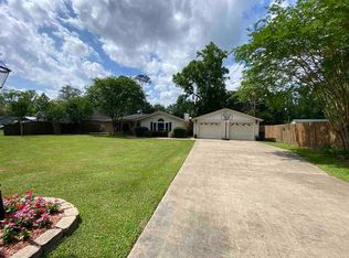 1 Bluebonnet Cir, Silsbee, TX 77656