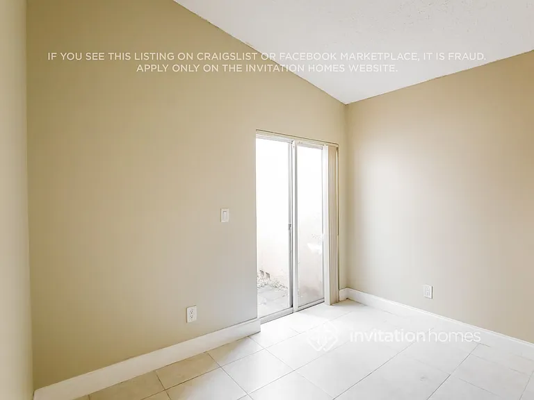 18466 NW 22nd St — Photo 13