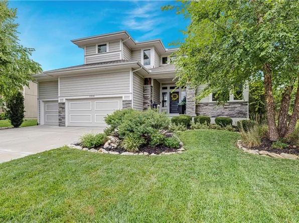 11510 W 157th Ter, Overland Park, KS 66221