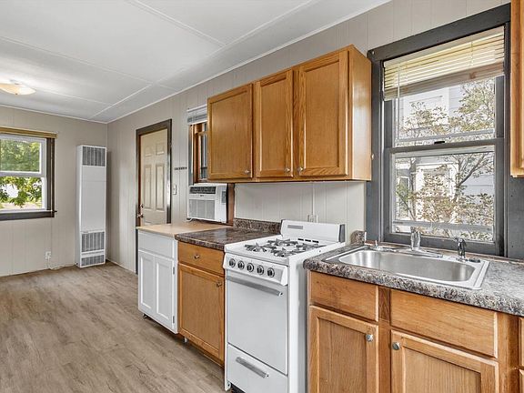 4th image of 518 E Loos STREET