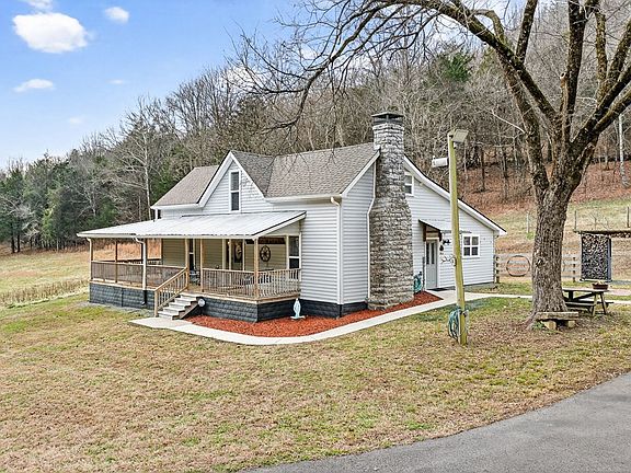 5th image of 390 Taylor Hollow Ln