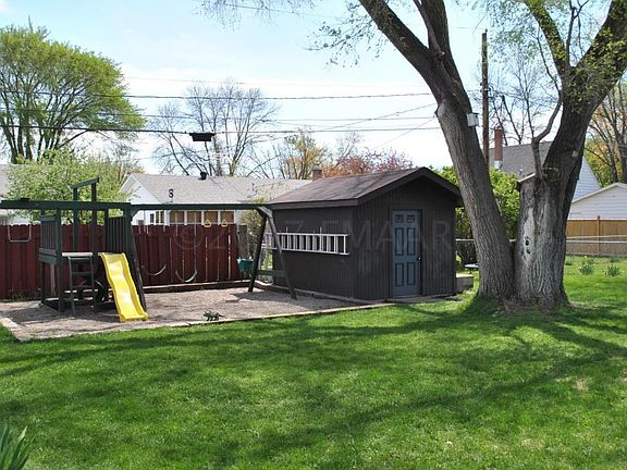 play area/shed