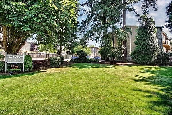1st image of 725 9th Ave S
