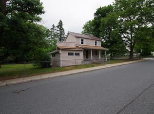 4 Carlton Ave, Washington, NJ 07882
