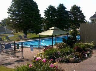 12913 Meadow Dr, Wayland, MI 49348