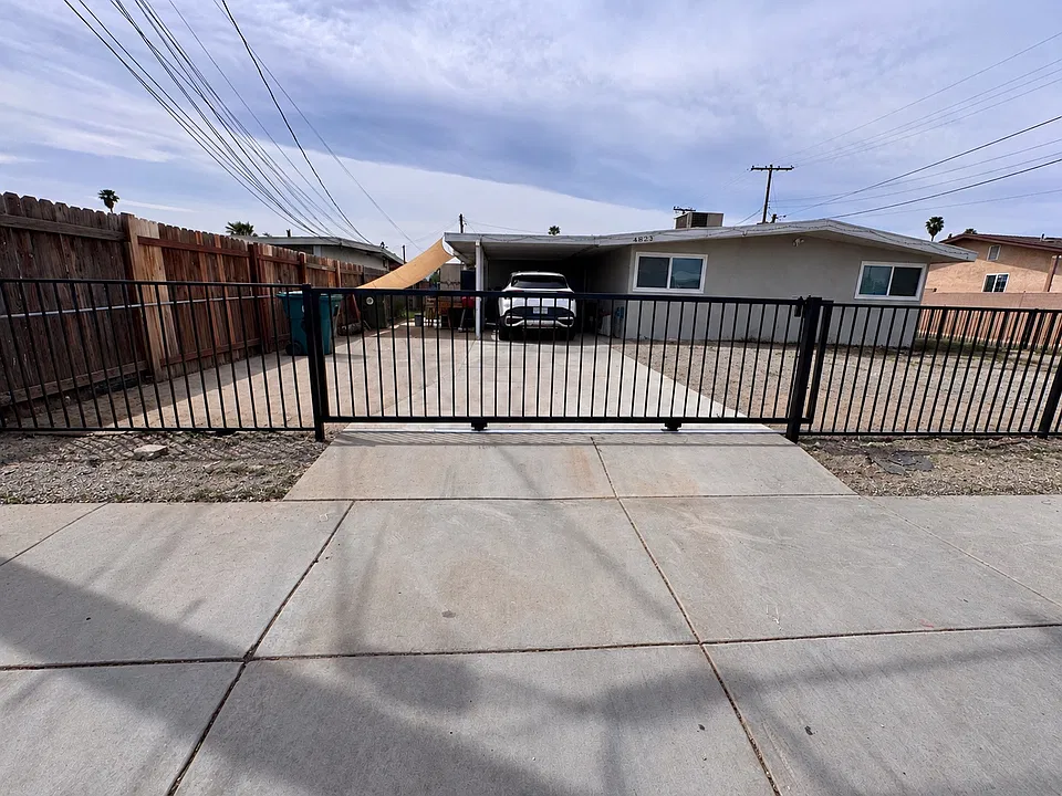 44559 Palo Verde St