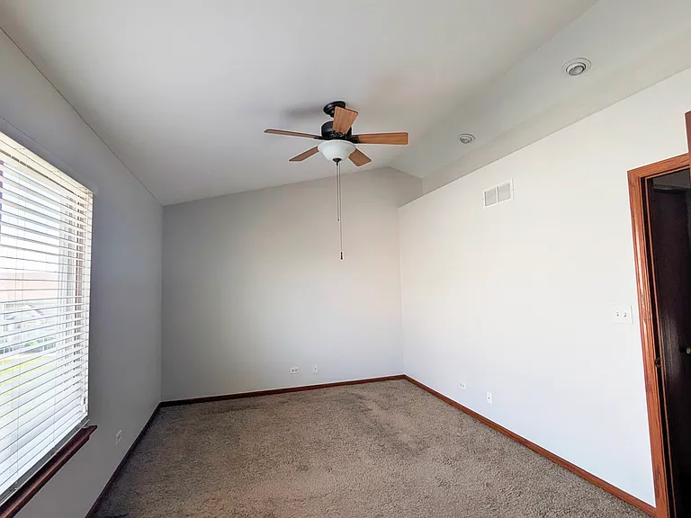1713 Fieldstone Dr N #1713 — Photo 5
