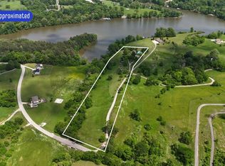 135 Second Creek Ln, Hartsville, TN 37074