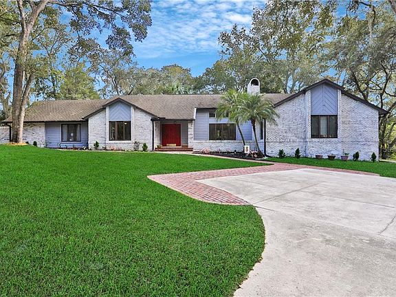 2nd image of 1717 Alvarado Ct